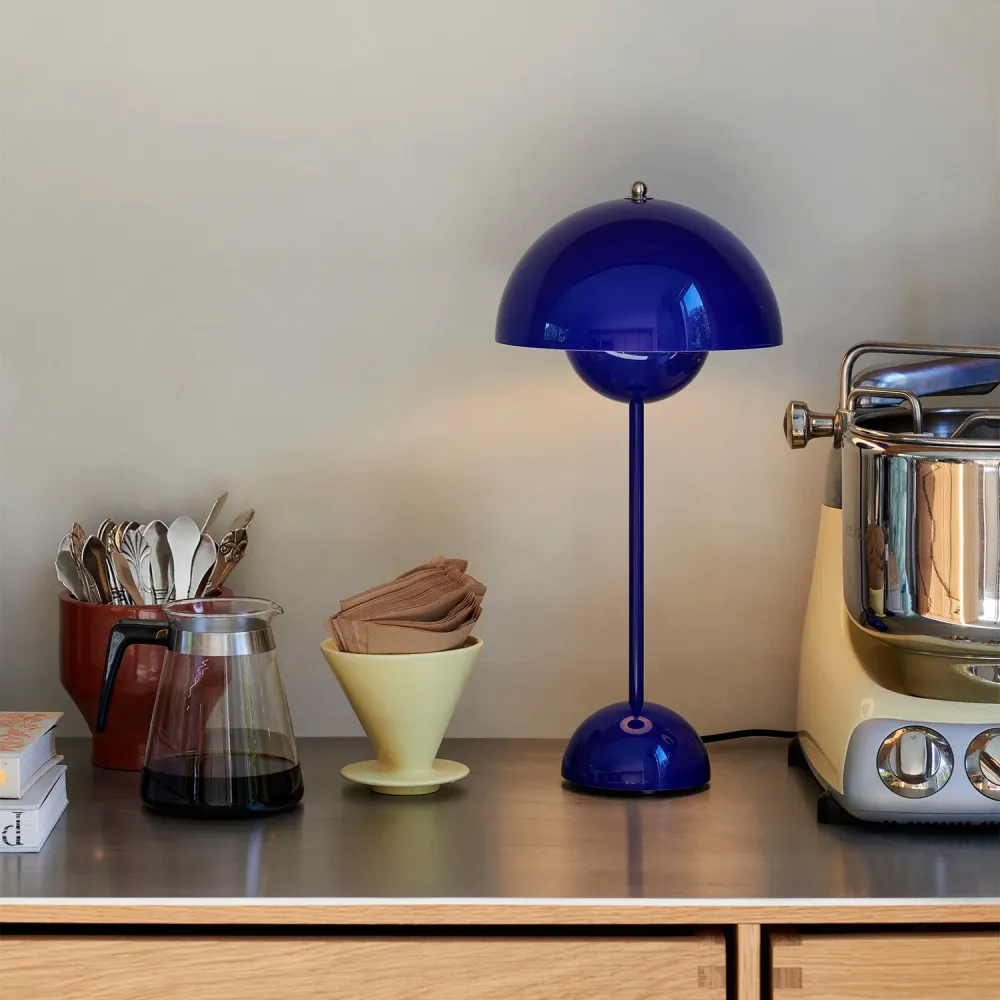 Flowerpot Bordlampe VP3 Cobalt Blue
