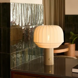 Tradition table lamp