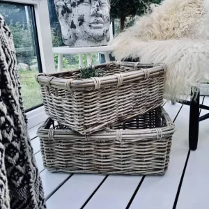 Kurv / kasse i kraftig rattan - Liten