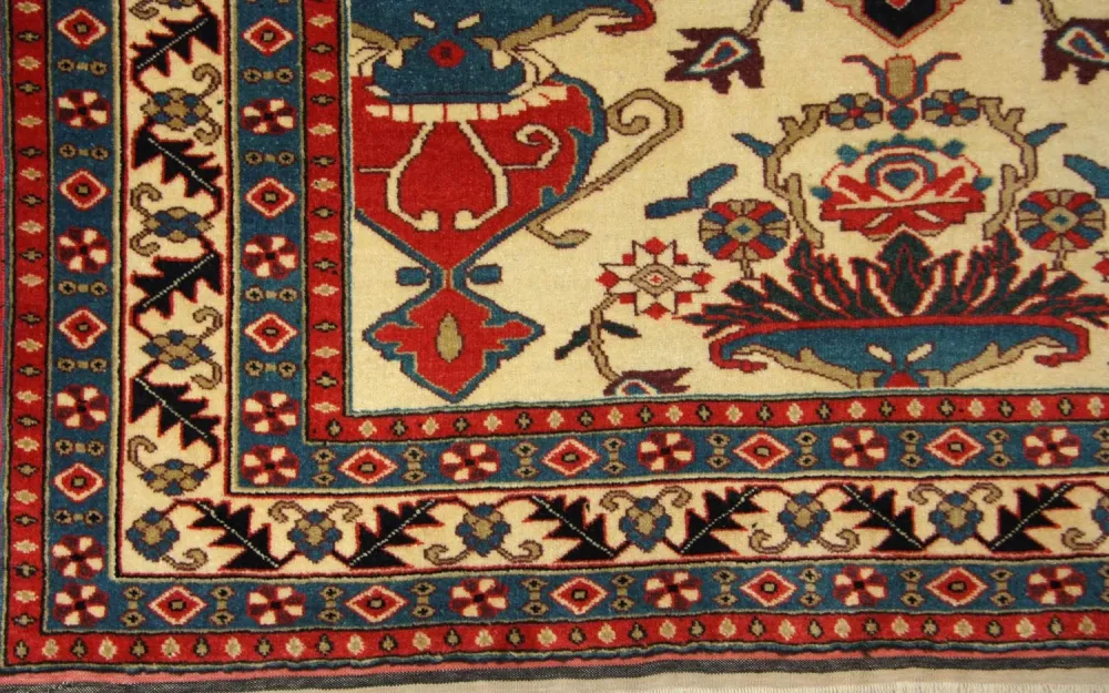 Afghansk teppe - 135 x 114 cm - beige
