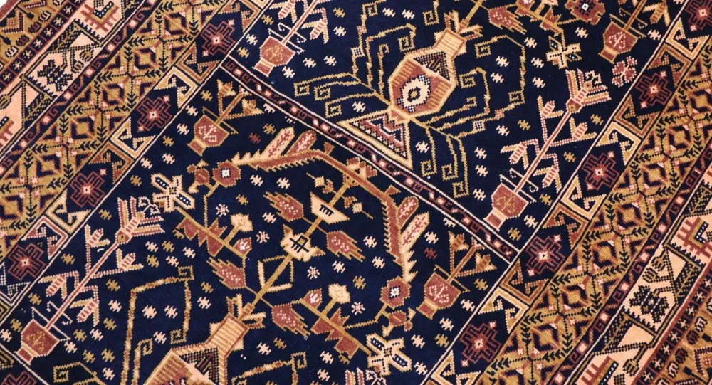 Afghansk teppe - 140 x 102 cm - svart