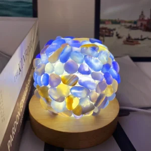NY blÅ Agate Sphere Ledlampe med trebase og usb, ca. 9 -10cm