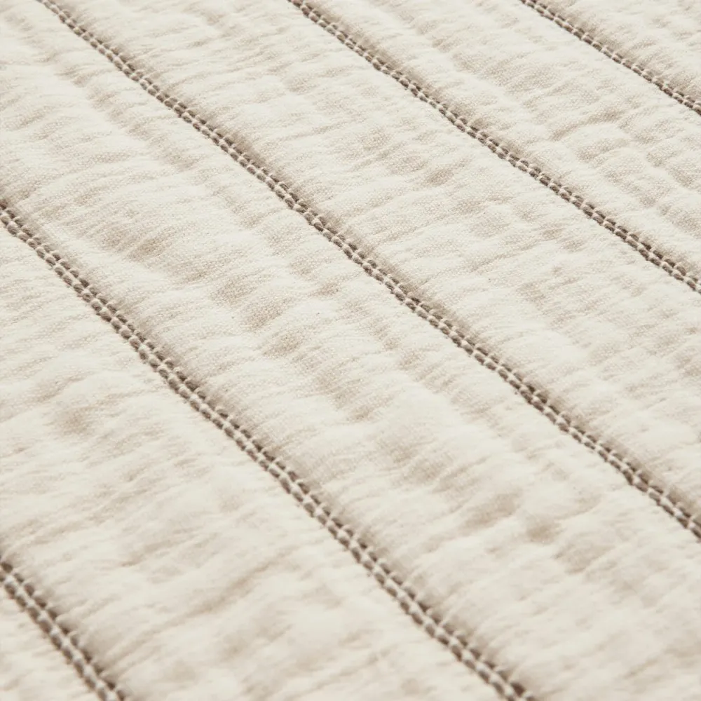 Aires Sengeteppe Natur 250x240