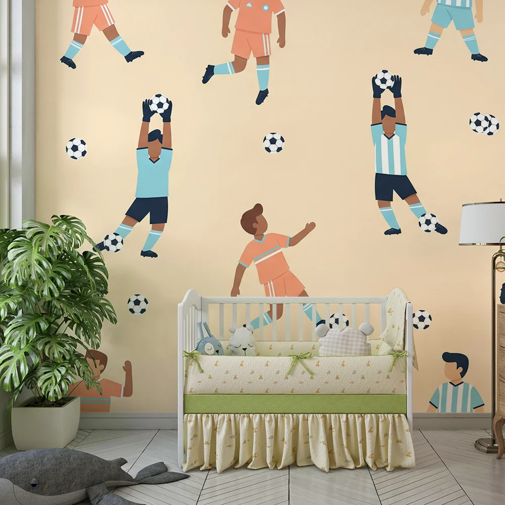 Barnetapet | Barn som spiller fotball på en myk bakgrunn