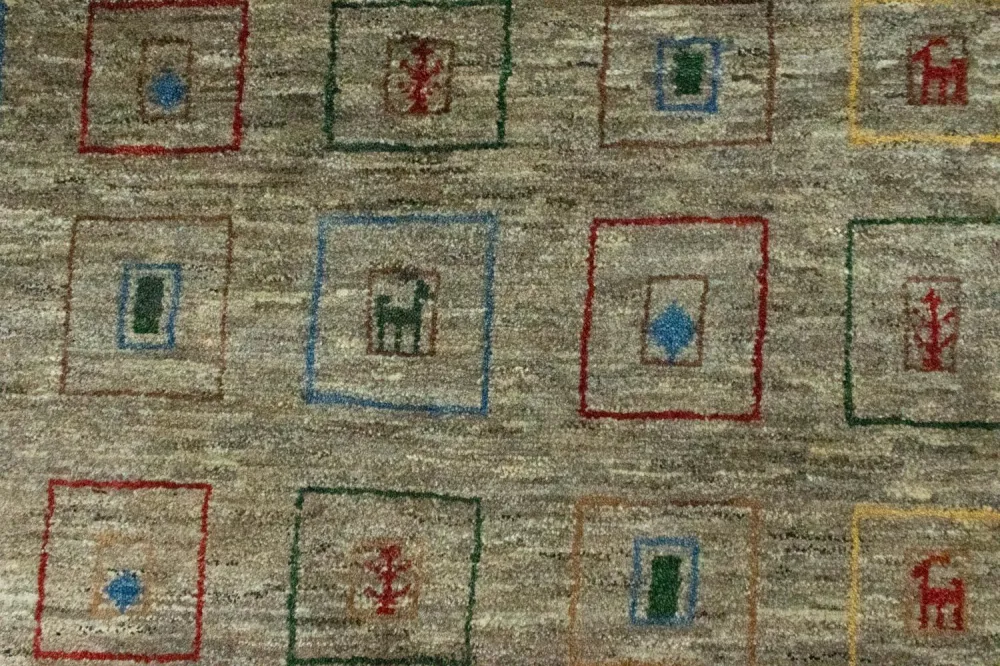 Gabbeh-teppe - persisk - 206 x 154 cm - flerfarget