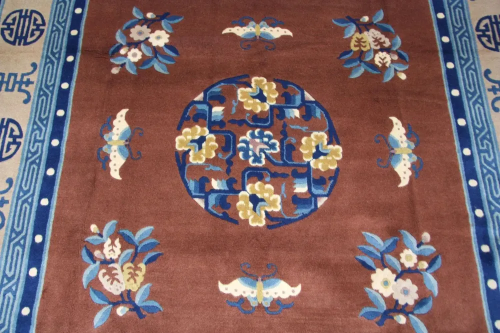 Kina-teppe - 274 x 183 cm - brun