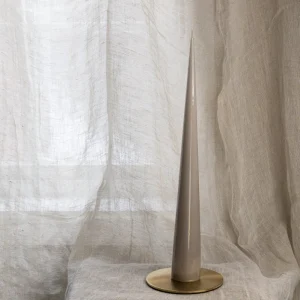 Kjeglelys 37 cm - Linen grey - lakkert