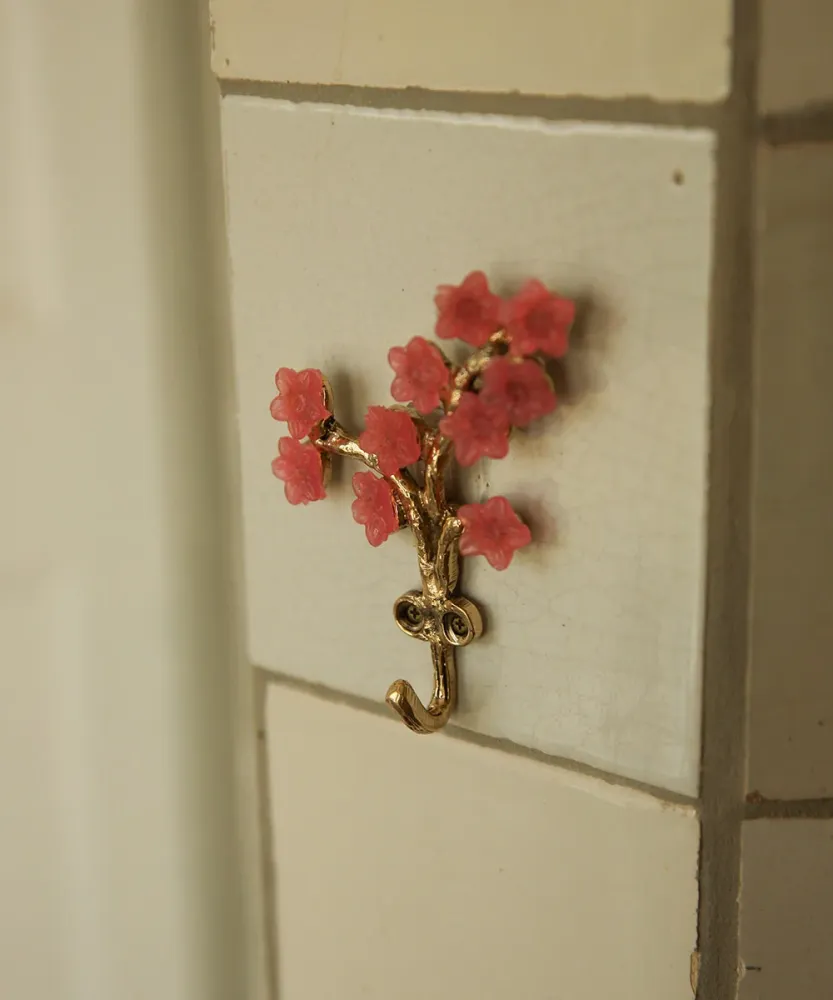 Knagg - Elodie Flower Hook - Doing Goods