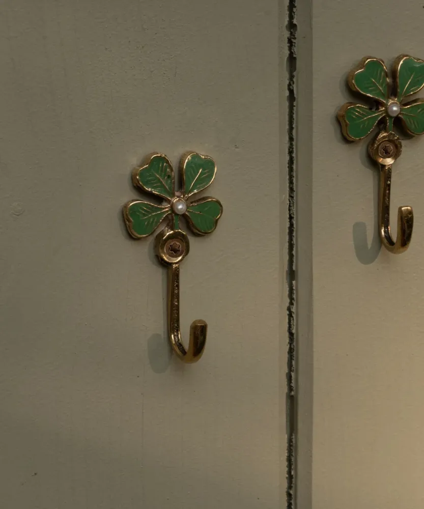 Knagg - Lucky Clover Hook - Doing Goods