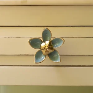 Knott / Håndtak - Liv Flower Knob Lyseblå - Doing Goods