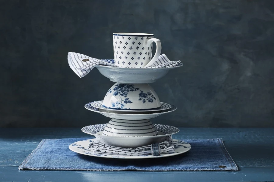 Laura Ashley - Kakeasjett 18cm
