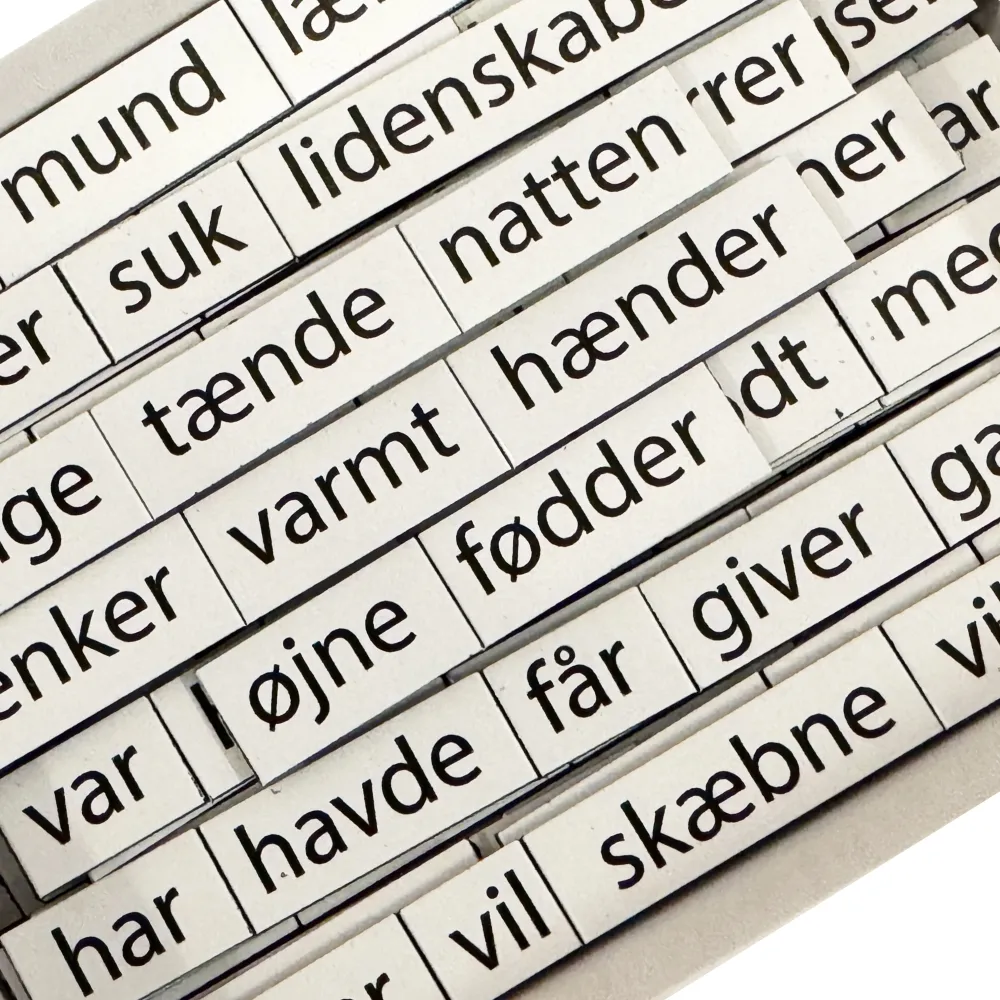 MagnetPoet KÆRLIGHED dansk - Kjøleskapspoesi (+250 stk.)