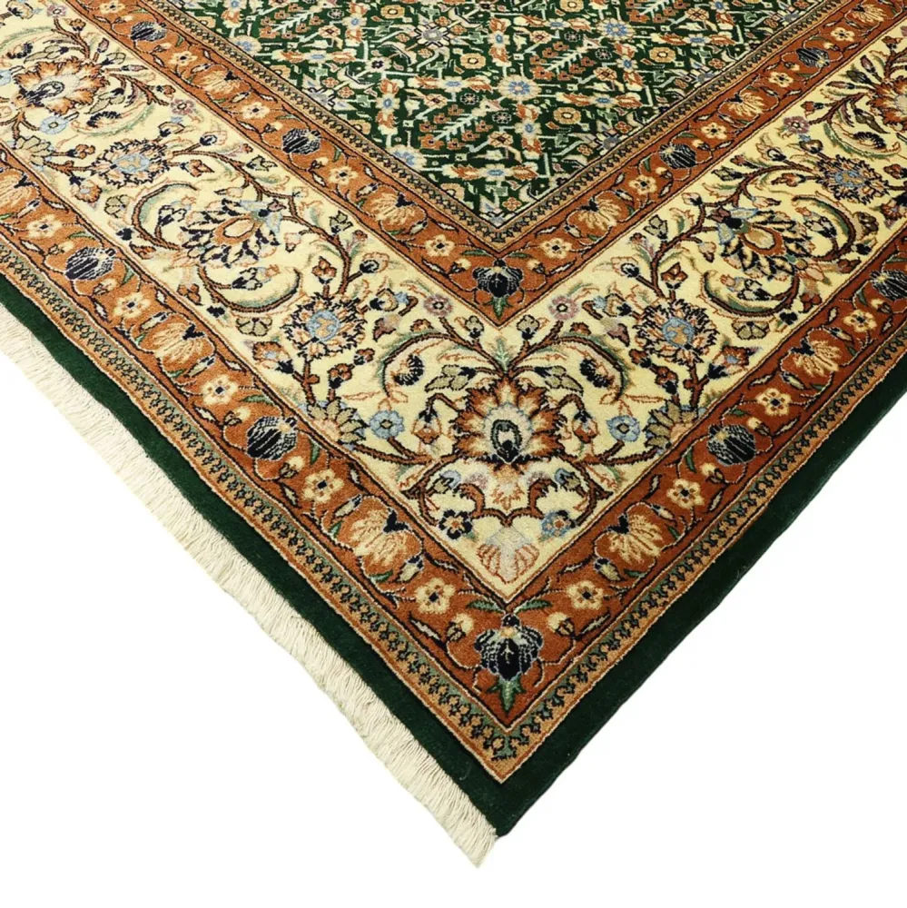 Persisk teppe - klassisk - 292 x 255 cm - grønn