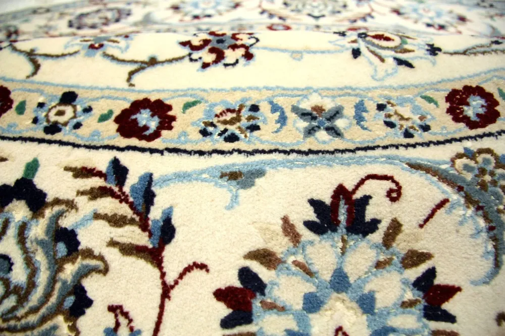 Persisk teppe - Nain rundt - 250 x 250 cm - naturhvit