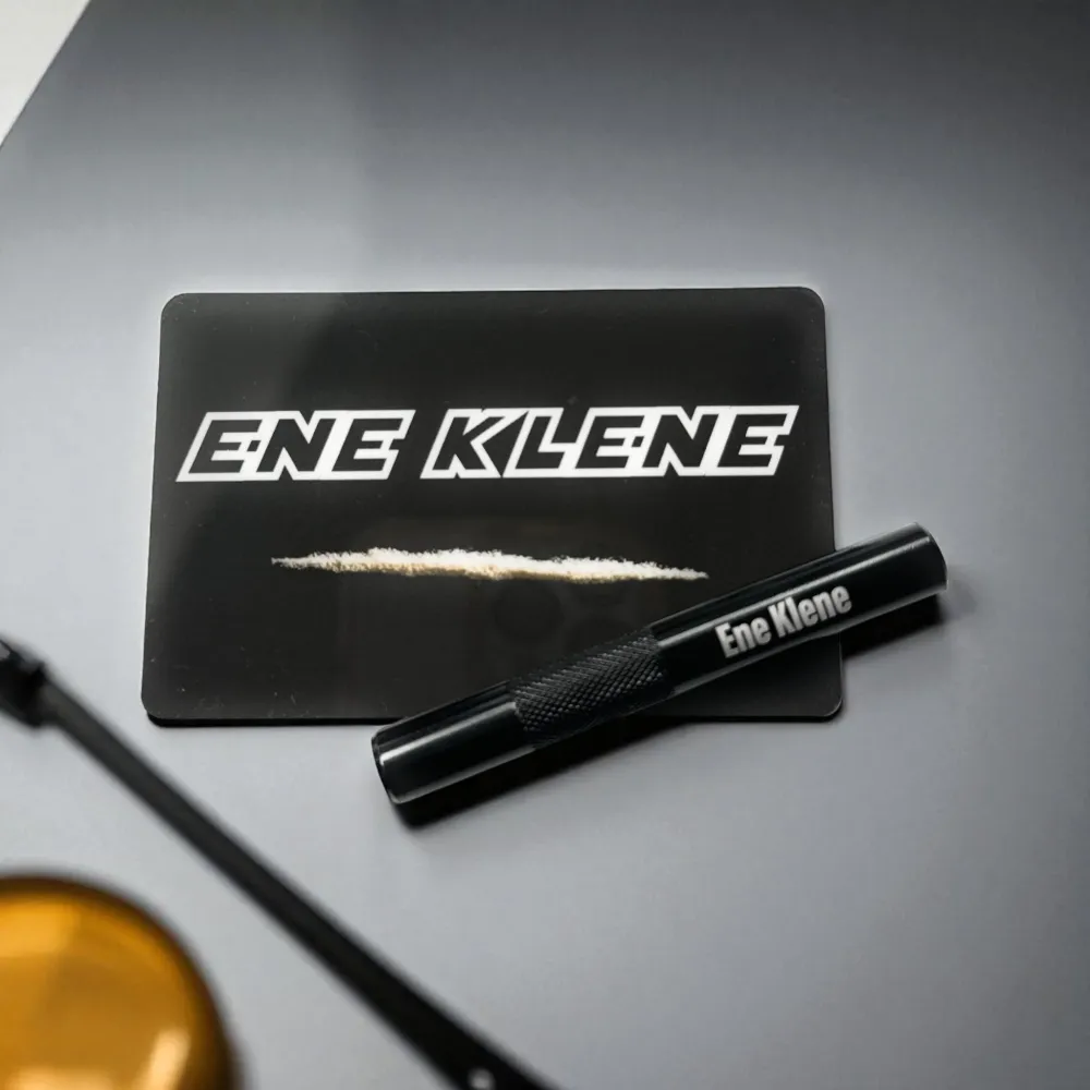 Rørsett „Ene Klene“ – Aluminiumsrør med gravering og hakke-kort