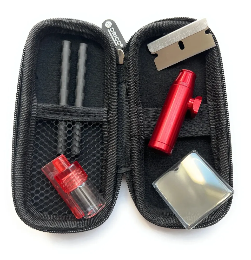 SET Carbon To-Go Rød – Ditt stilfulle alt-i-ett-kit reise
