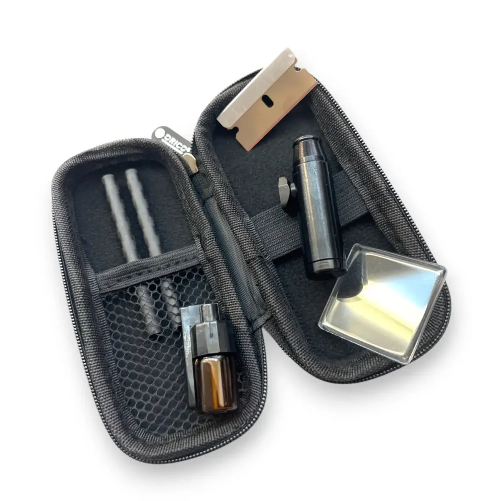 SET Carbon To-Go Schwarz – Ditt stilfulle alt-i-ett-kit reise!