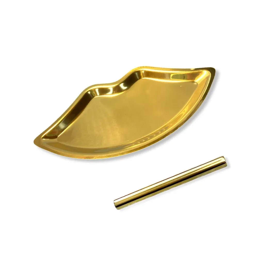 Sett „Gold Smile“ – metall trekkunderlag i leppeform + rør