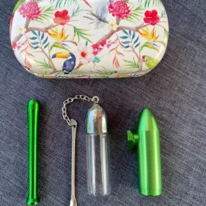 Sett "Tropical Green/Silver" – Stilfullt tilbehør i tropisk hardt etui