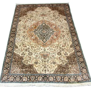 Silketeppe - Kashmir silke - 272 x 177 cm - beige
