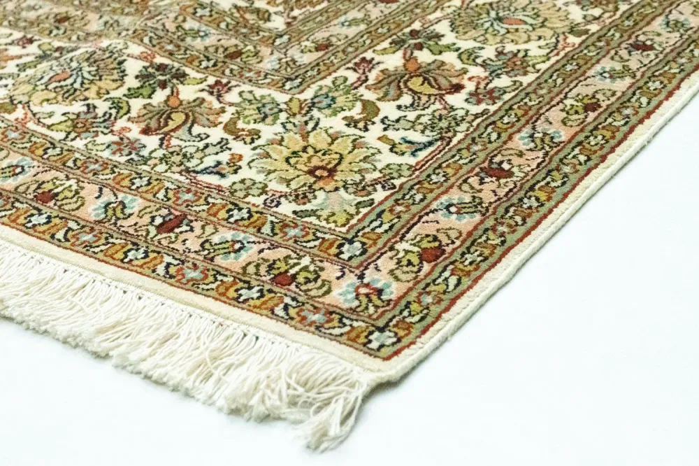 Silketeppe - Kashmir silke - 274 x 184 cm - beige