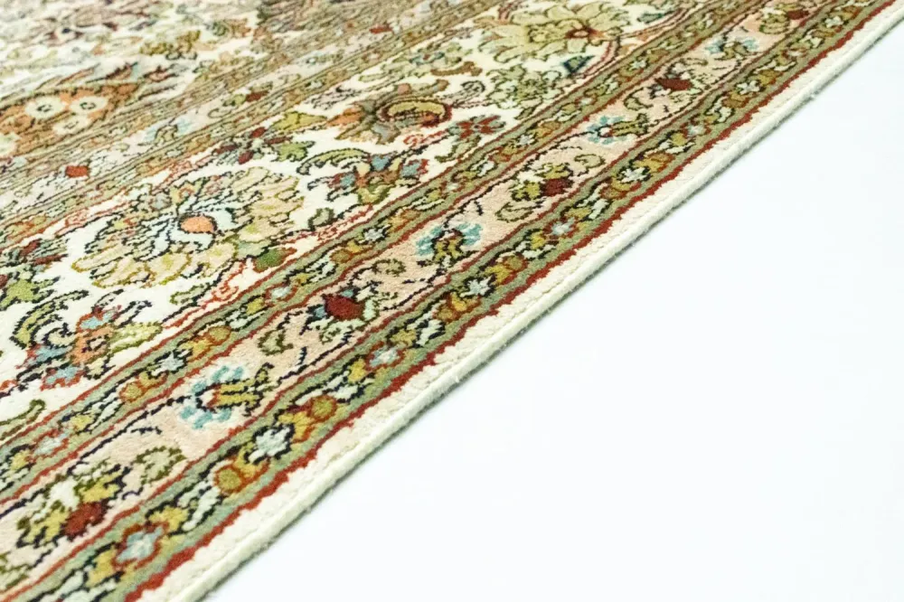 Silketeppe - Kashmir silke - 274 x 184 cm - beige