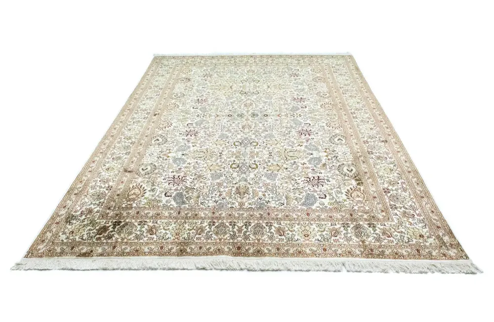 Silketeppe - Kashmir silke - 274 x 184 cm - beige