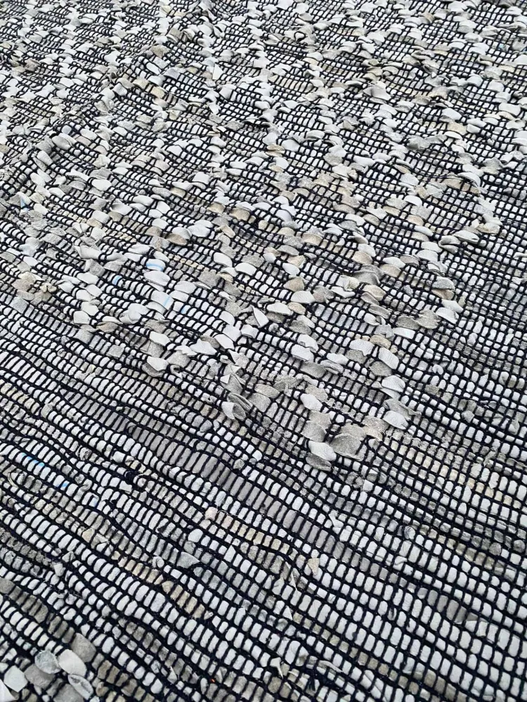 Skinnteppe - 140x200cm