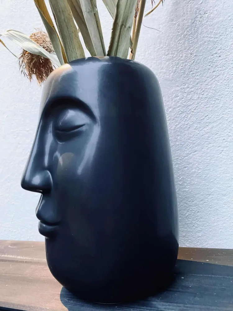 Stor flott keramikk vase med ansikt