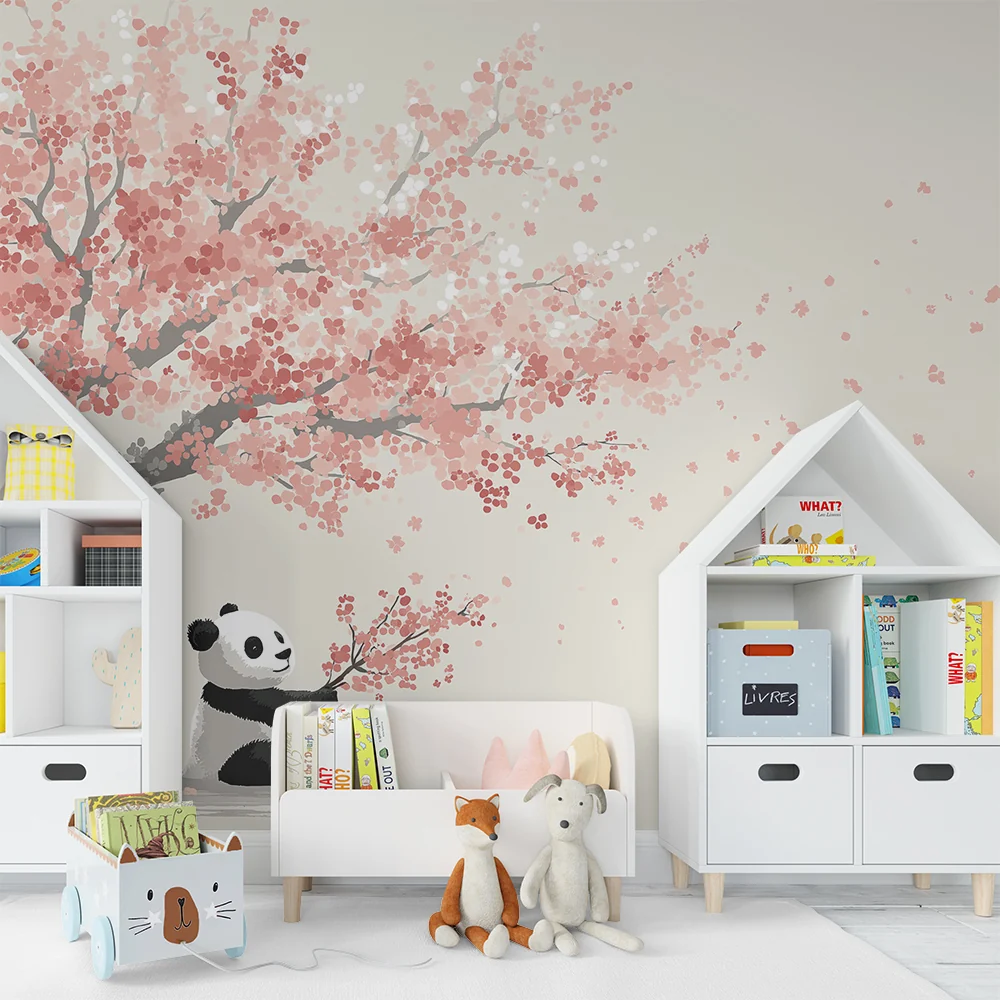 Tapet barnerom | Glad panda under et blomstrende kirsebærtre