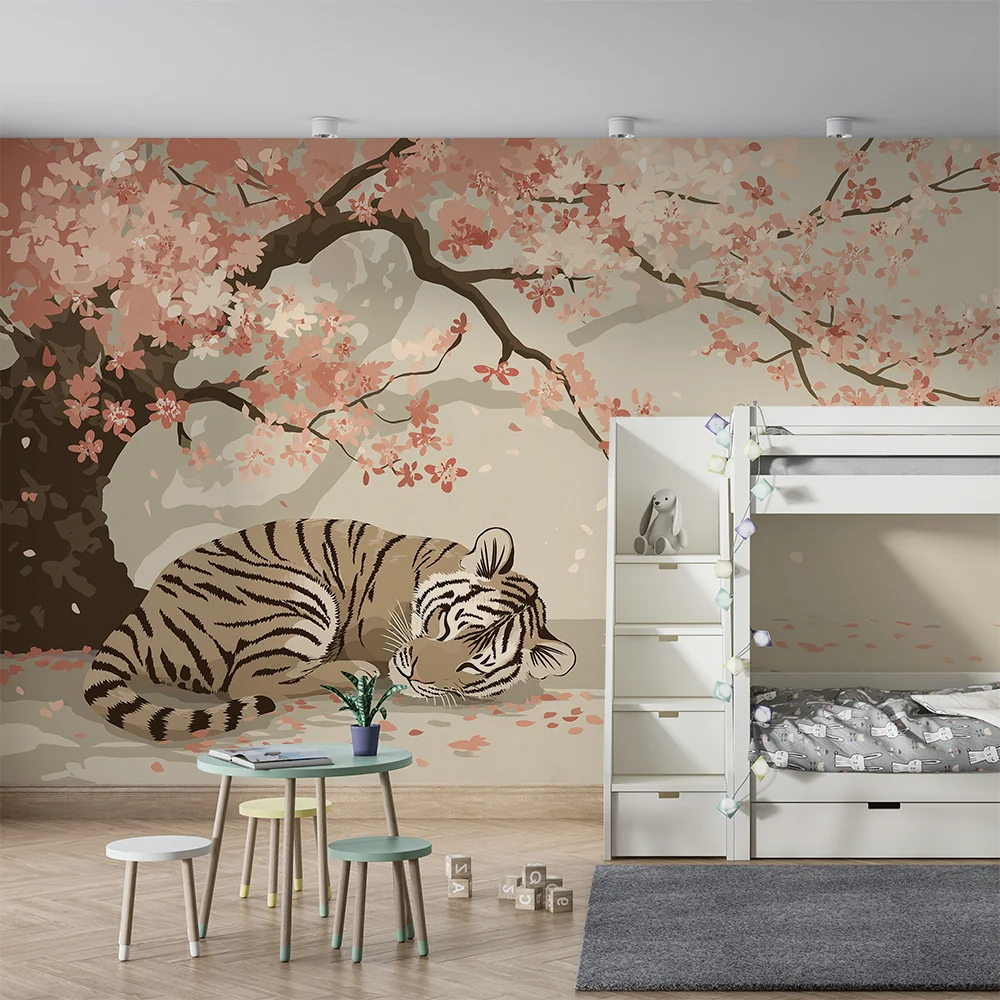Tapet barnerom | Liten sovende tiger under et blomstrende kirsebærtre