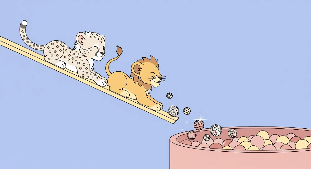 Tapet barnerom | Løveunge og leopard som leker på en fargerik sklie