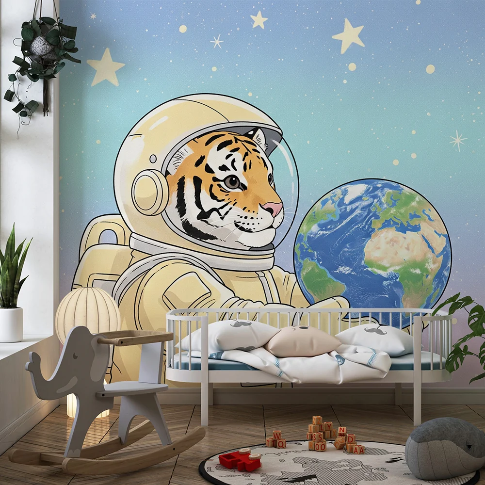 Tapet barnerom | Tiger astronaut som holder jorden i stjernespeilet rommet