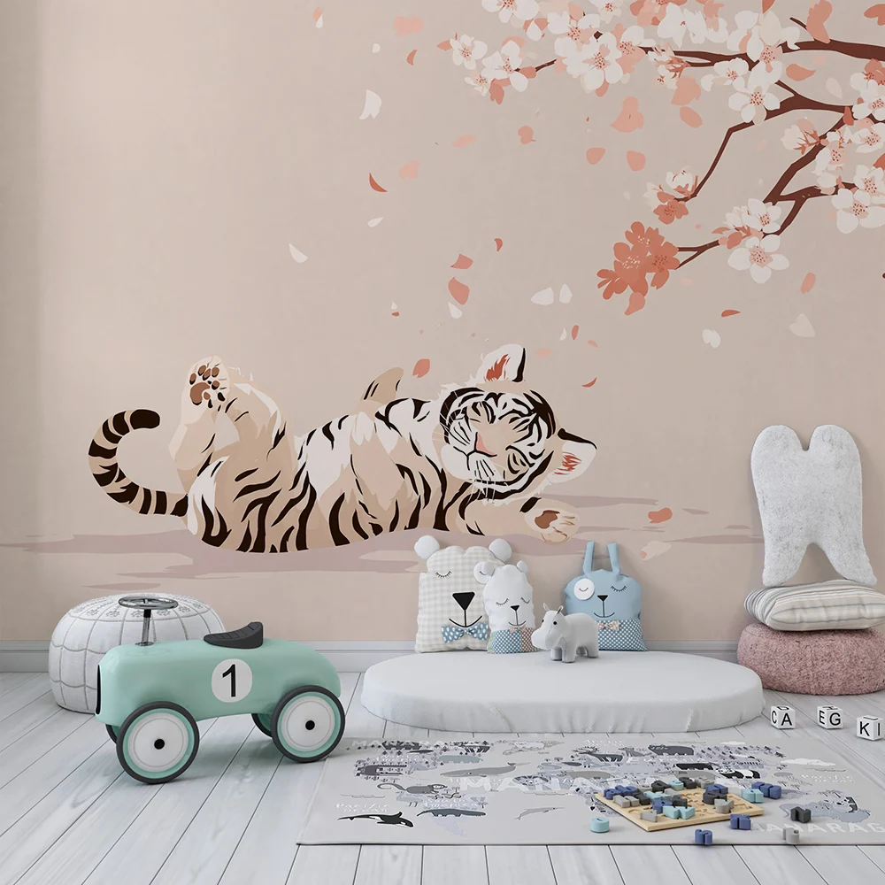 Tapet barnerom | Tiger spiller under kirsebærblomstene