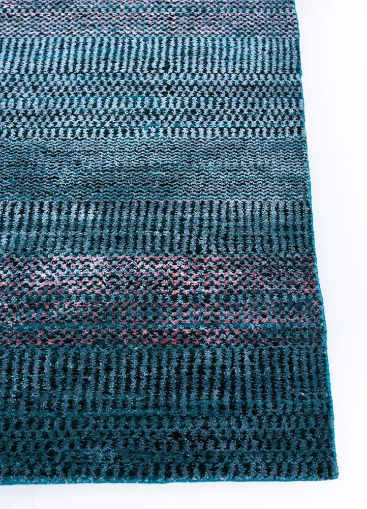 Ullteppe - 270 x 180 cm - mørkeblå