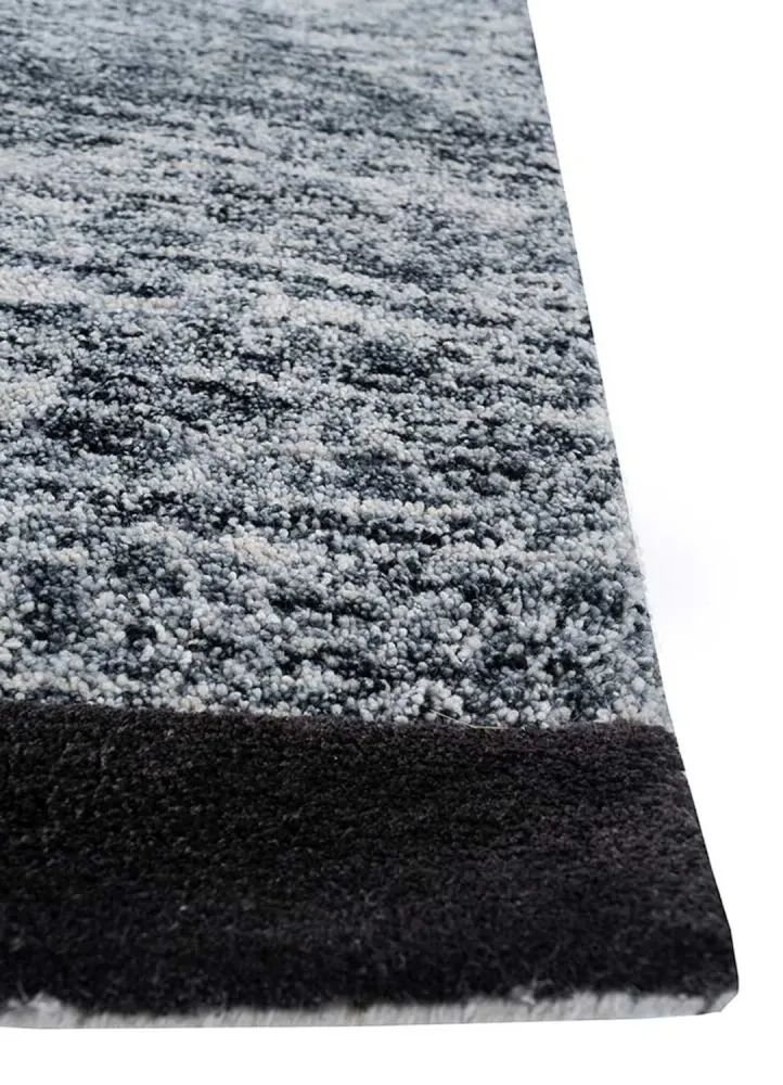 Ullteppe - 270 x 180 cm - svart og hvitt