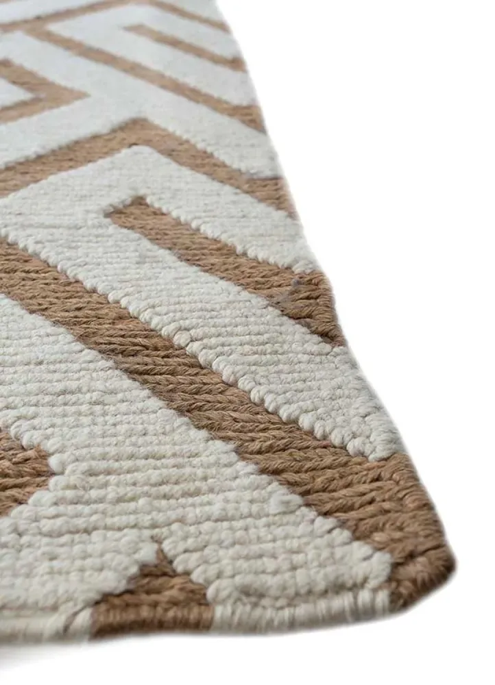 Ullteppe - 465 x 390 cm - beige