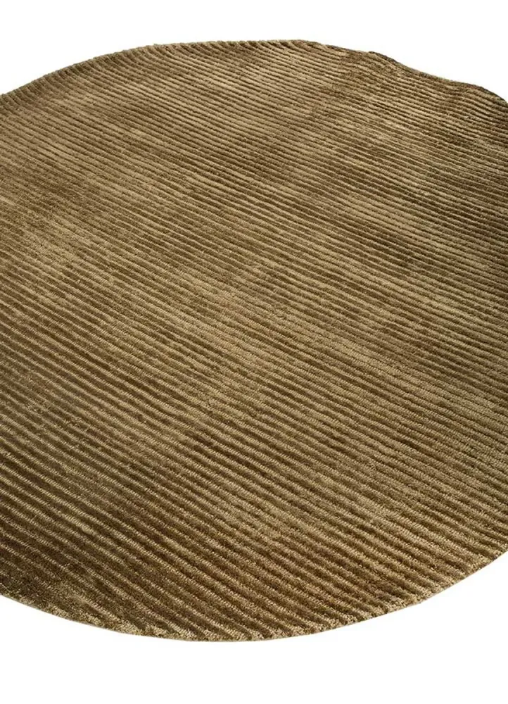 Ullteppe spesiell form - 210 x 165 cm - mørk beige
