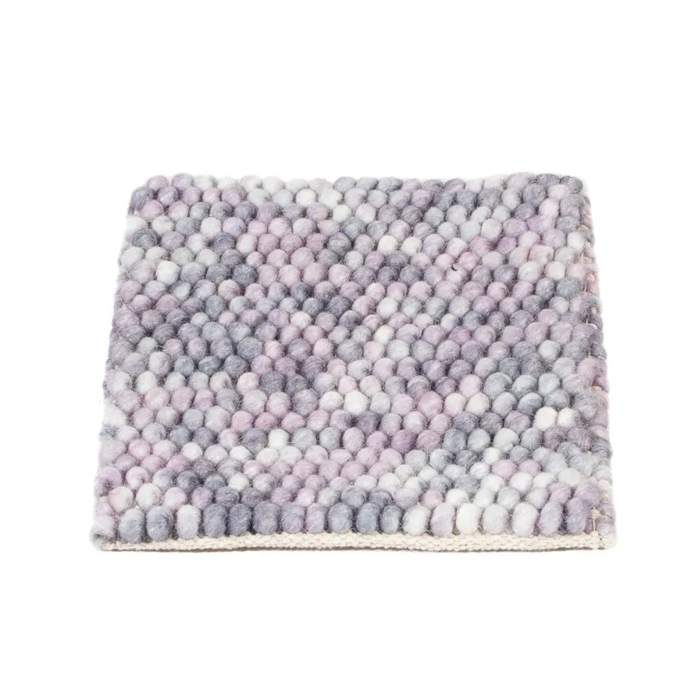 Ullteppe square - 32 x 32 cm - flerfarget