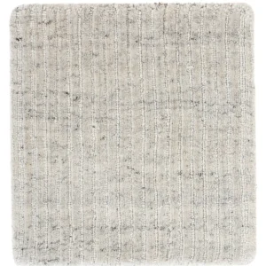 Ullteppe square - 30 x 30 cm - lysegrå