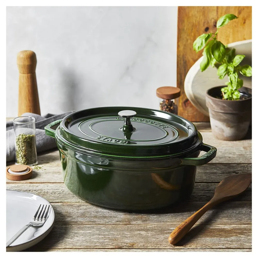 Cocotte Gryte 29cm / 4,2l, Oval, Basilikumgrønn, Støpejern - STAUB 🇫🇷