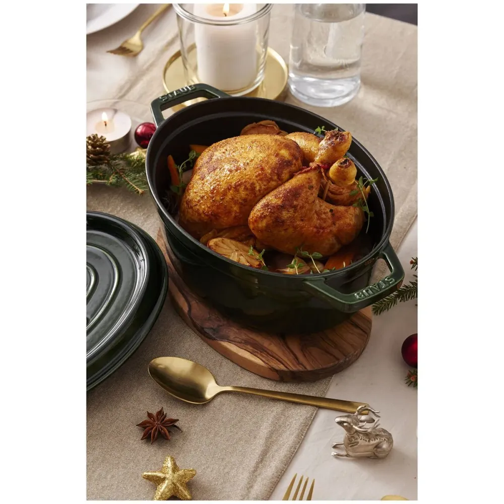 Cocotte Gryte 31cm / 5,5l, Oval, Basilikumgrønn, Støpejern - STAUB 🇫🇷