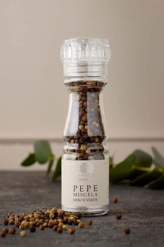 Pepper grønne og sorte pepperkorn