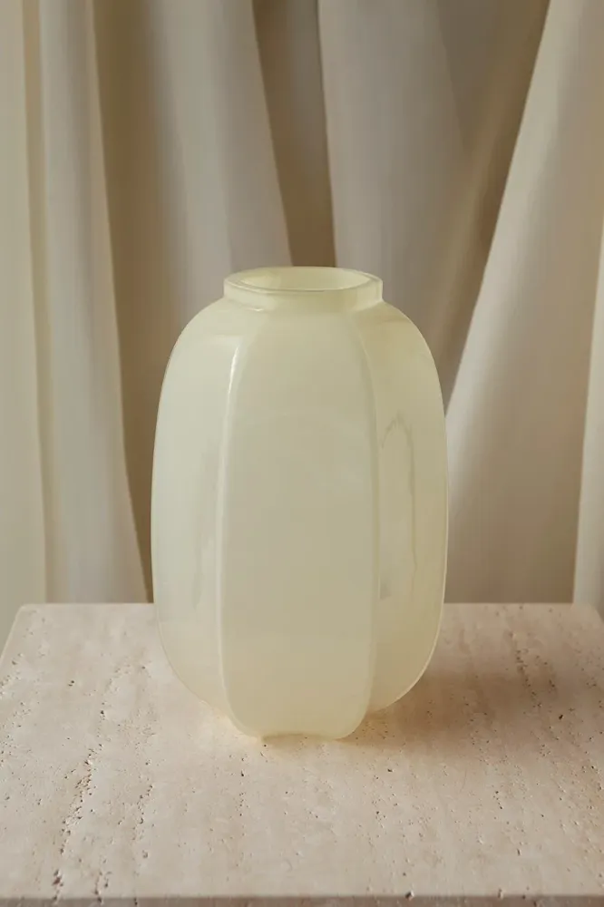 Row vase