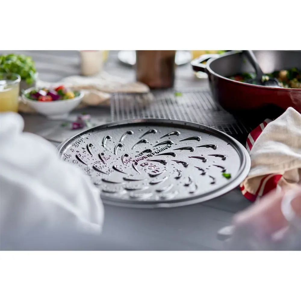 Sautepanne Chistera 24 cm / 2,4l, rund, Grenadine, støpejern - STAUB 🇫🇷