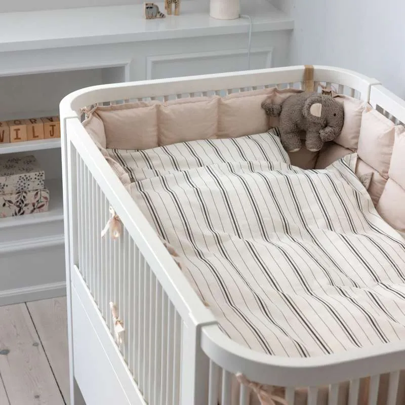 Sebra Sengetøy - Baby - Kremstripe